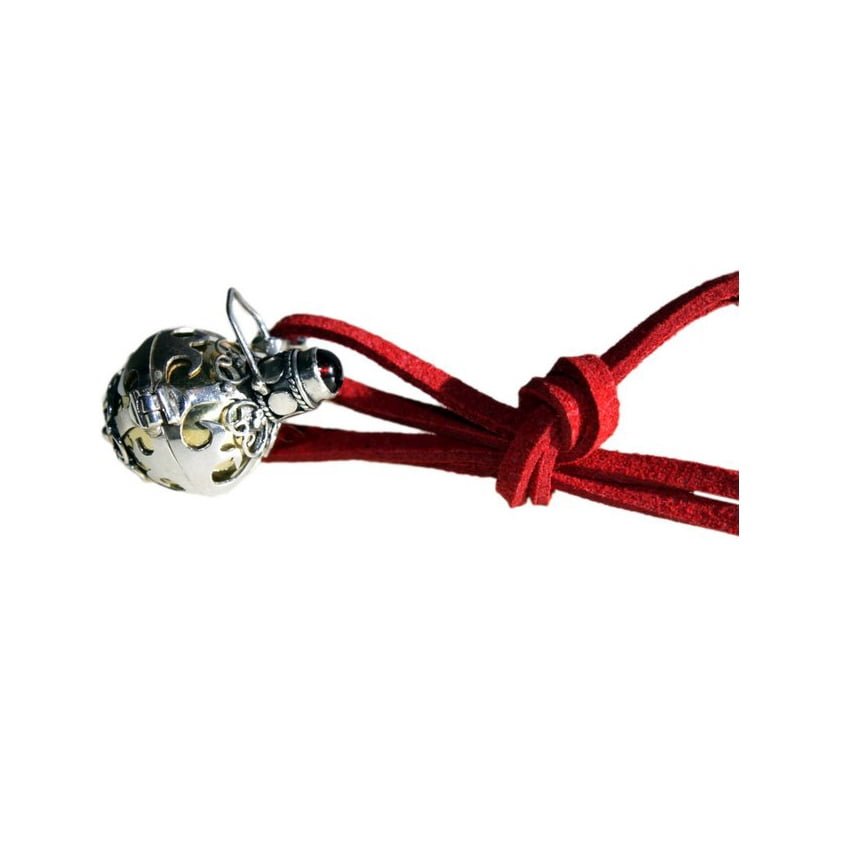 Wisiorek z dzwoneczkiem - Magia