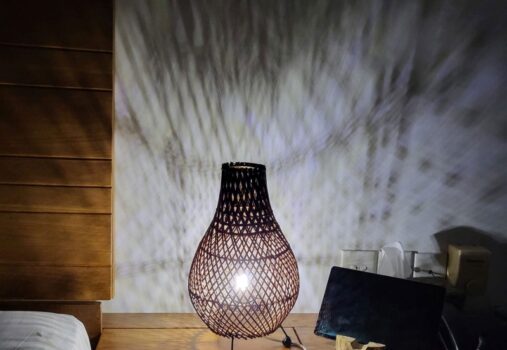 Lampa rattanowa stołowa - Odkryj piękno i funkcjonalność.
