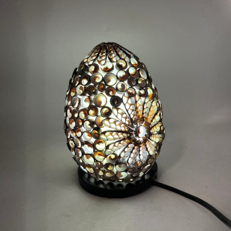 Lampa boho z muszli morskich - Owal brąz 15 cm