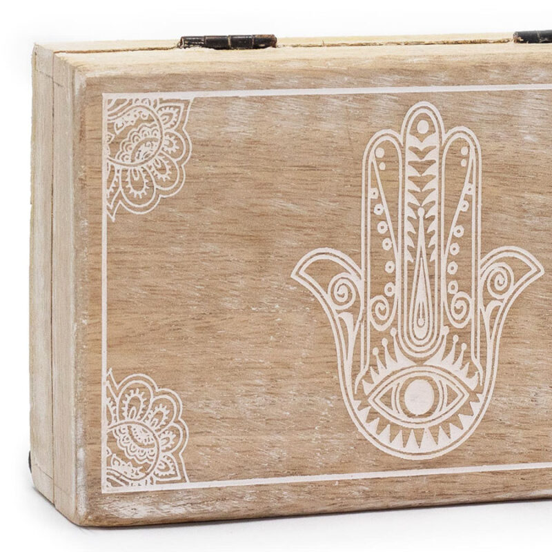 Drewniane pudełko grawerowane - Hamsa Biała