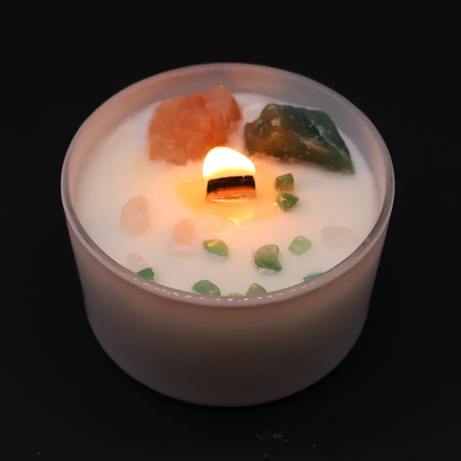 Świeczka sojowa z kamieniami Czakra serca